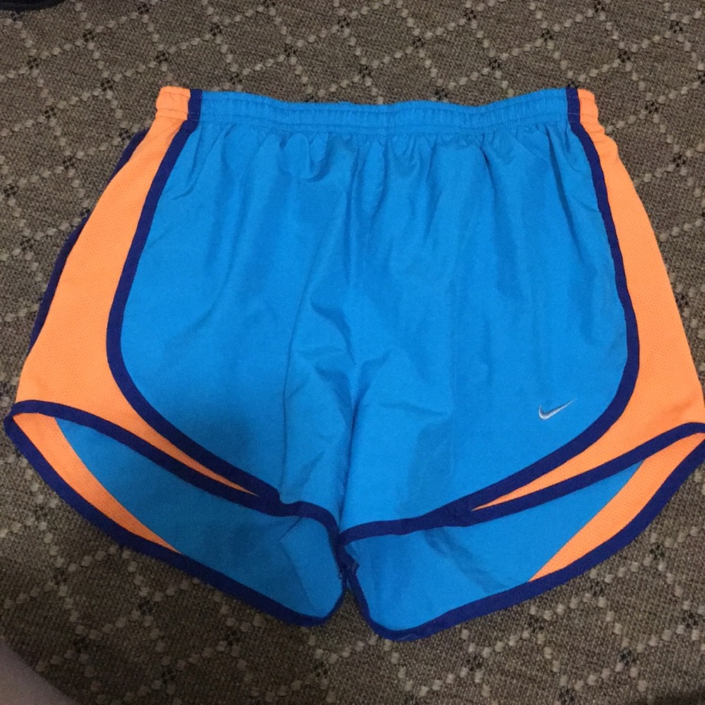 Nike running short
